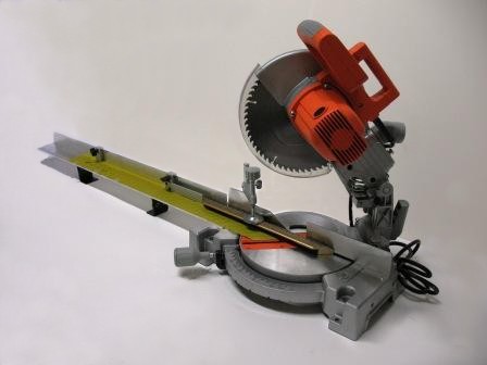 Chicago brand power miter saw 1