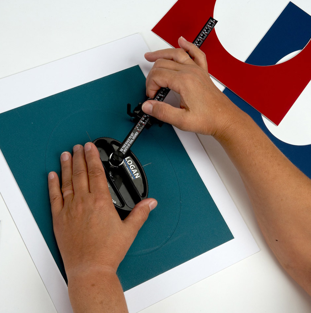 Logan Oval & Circle Handheld Mat Cutter: 201